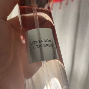 Victor&Rolf Flowerbomb body oil